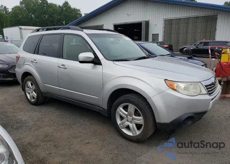 2010 Subaru Forester 2.5X Premium from USA, damaged, VIN JF2SH6CC1AH747735